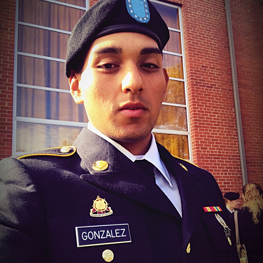 Meet your Posher, Erick